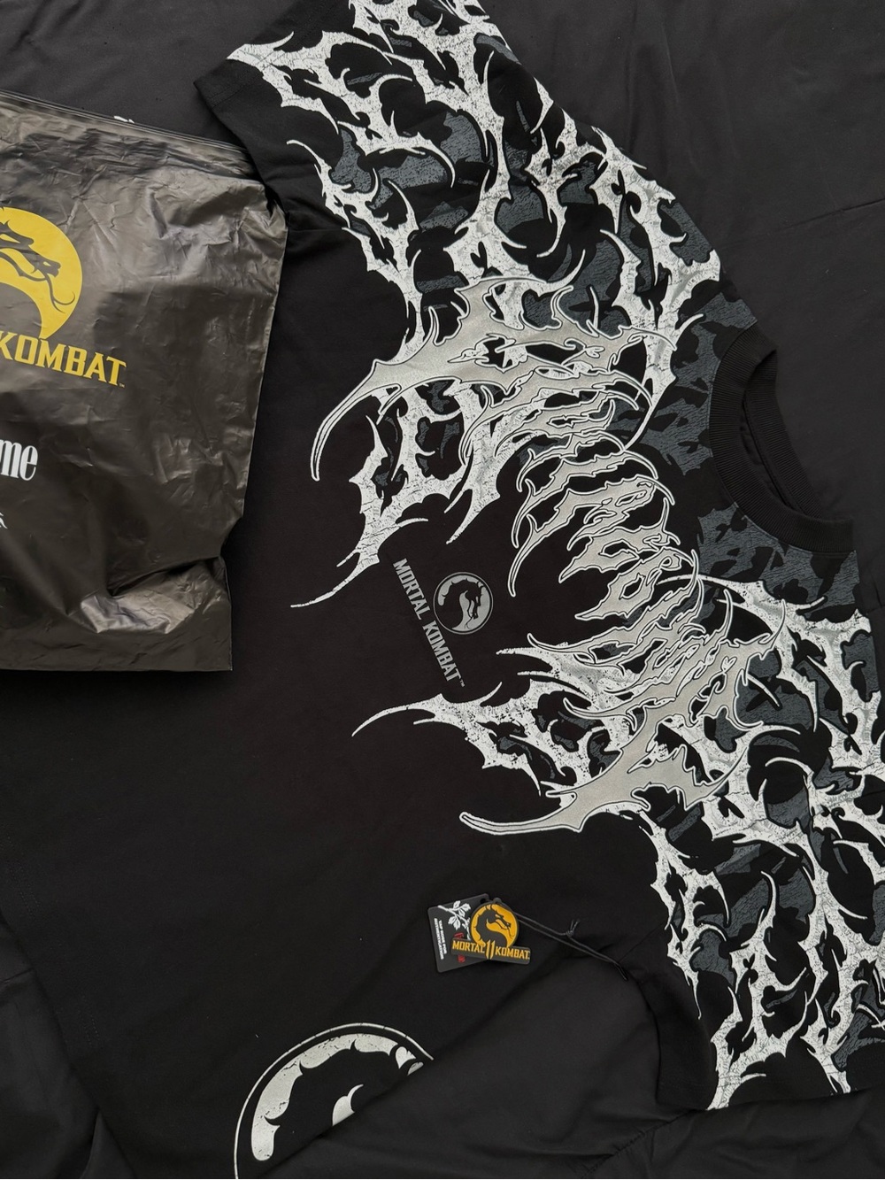 Civil Regime Mortal Kombat Tee - Picture 2 of 5
